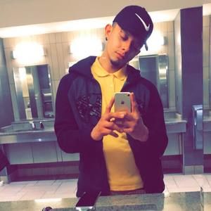 Meet your Posher, Carlos